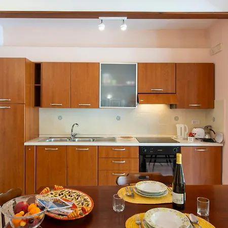 Casa Le Terrazze 아파트